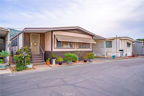 Photo of 720 W Santa Maria Space 14 St, Santa Paula, CA 93060 (MLS # SR26026227)