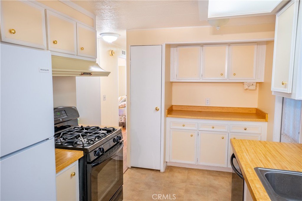 720 W Santa Maria Space 14