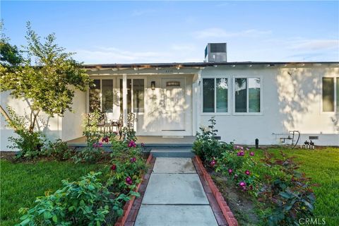 6738 Coldwater canyon North Hollywood CA 91606