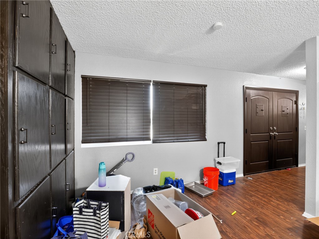 52275 Avenida Vallejo