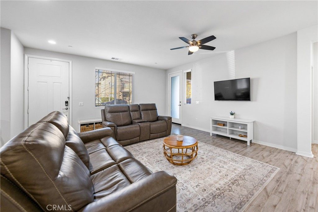 Photo of 6069 Satterfield Way, Chino, CA 91710 (MLS # AR26015445)