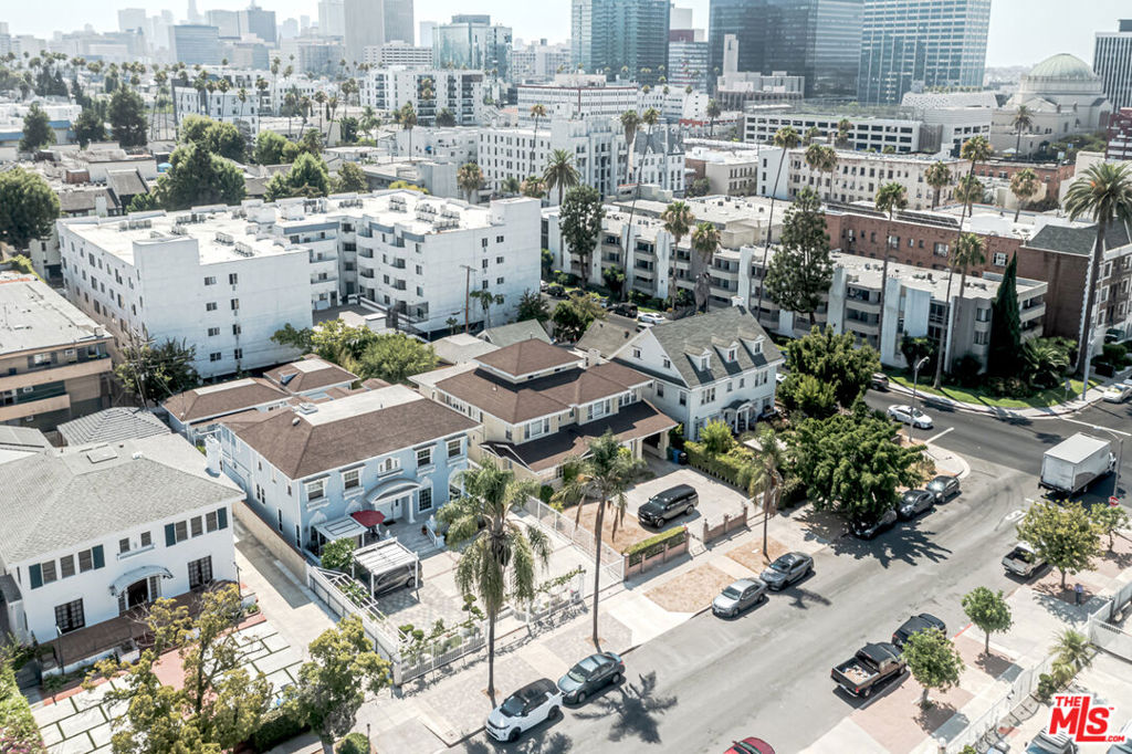 Properties 2 450 S Serrano Avenue