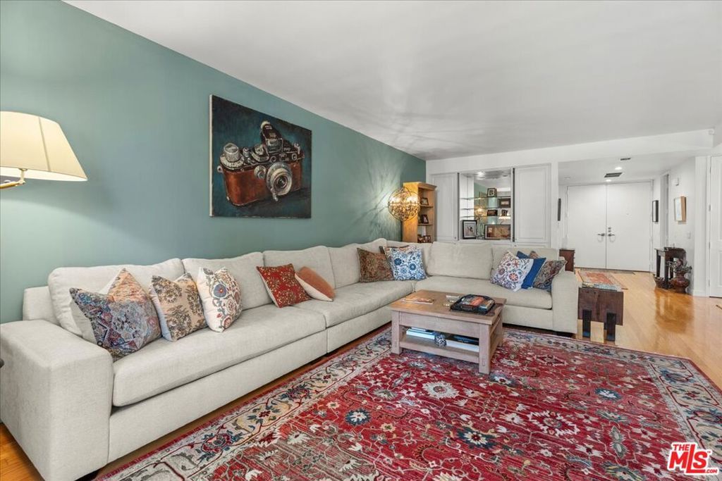 Photo of 211 S Spalding Drive #N104, Beverly Hills, CA 90212 (MLS # 25613073)