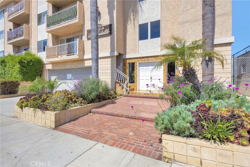 1311 S Grand AVE 10, San Pedro CA 90731