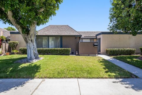 Photo of 1239 E Bell AVE, Anaheim, CA 92805 (MLS # OC26119464)