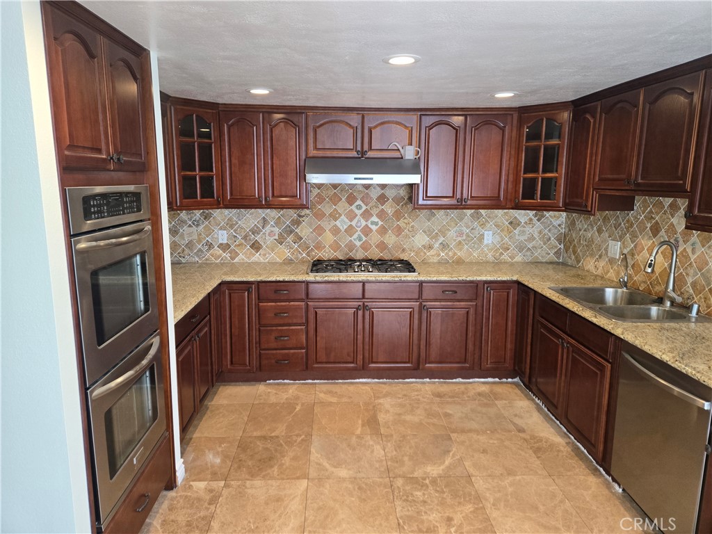 Del Lago (DL) - Residential Lease