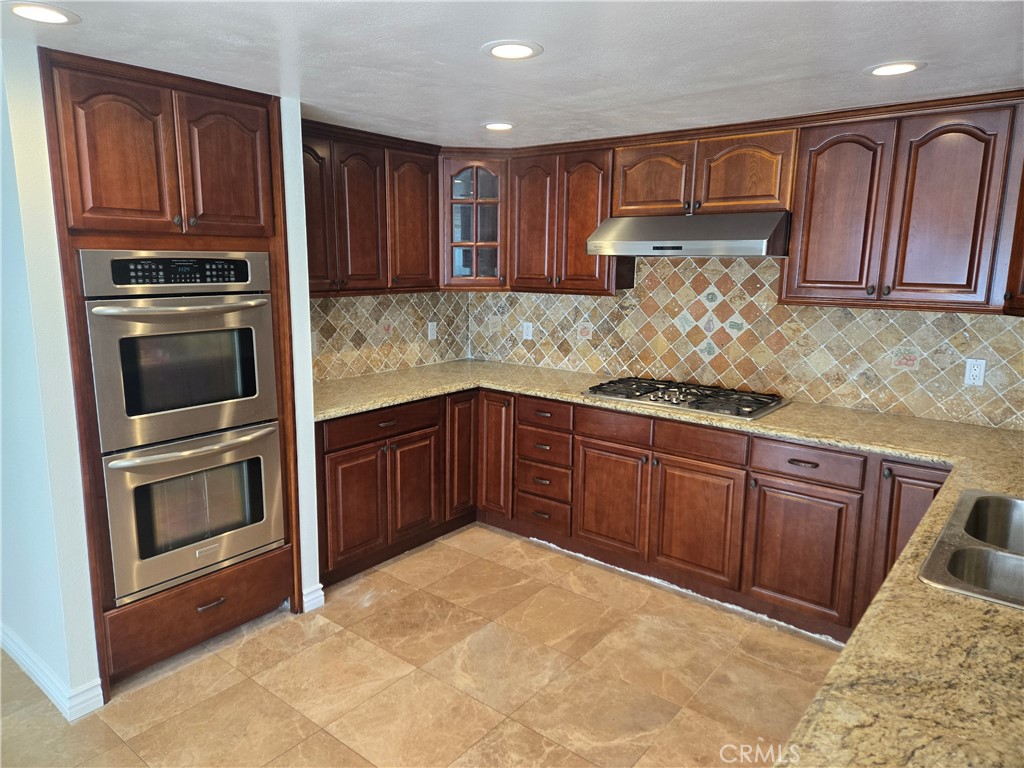 Del Lago (DL) - Residential Lease