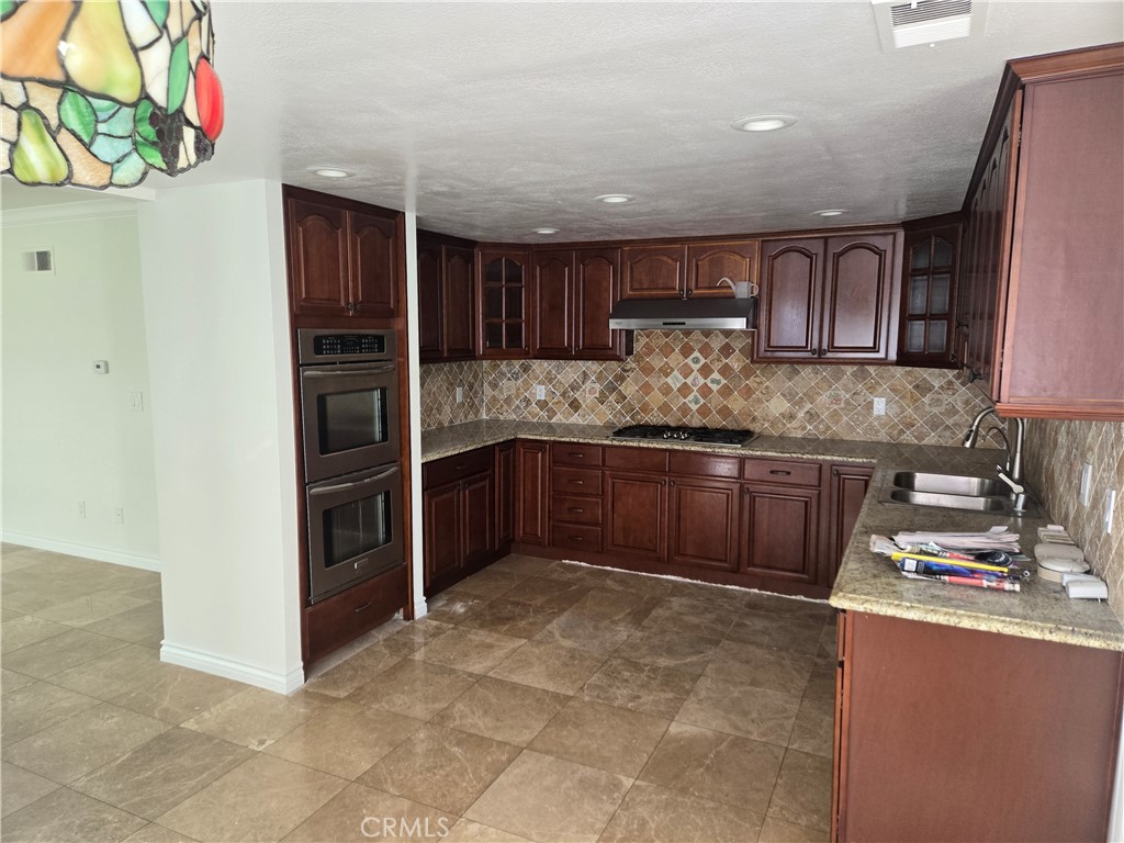 Del Lago (DL) - Residential Lease