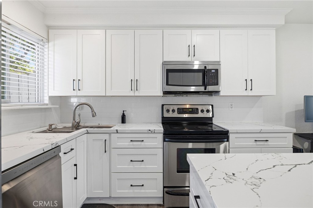 1722 Mitchell Ave 136