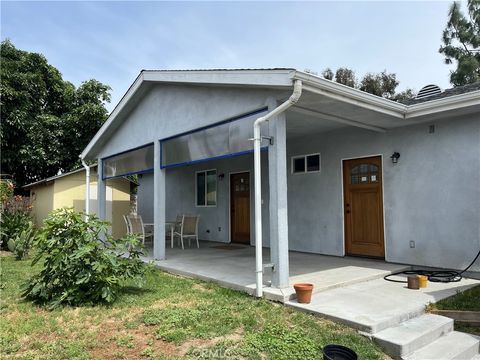 Photo of 1723 Lincoln Avenue, Pomona, CA 91767 (MLS # CV26089618)