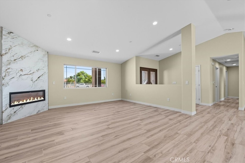15162 Larch
