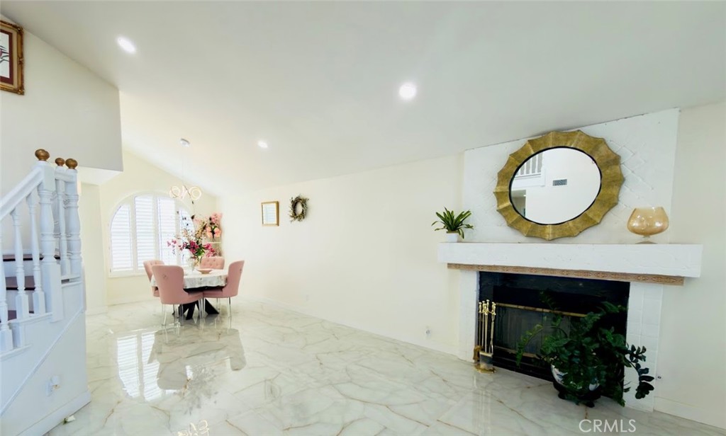 10452 Circulo De Juarez