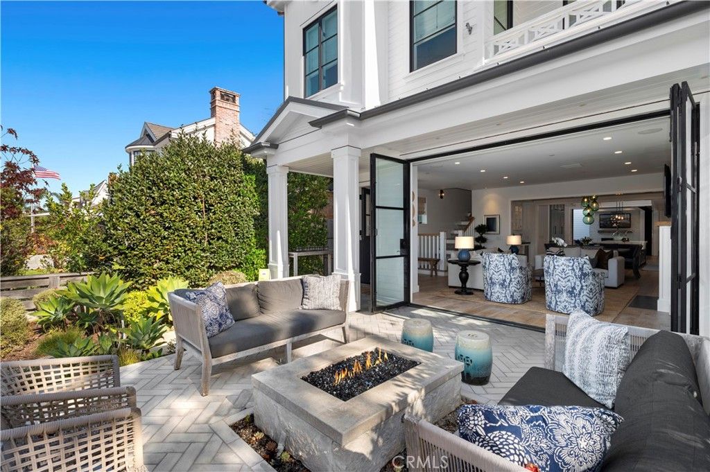 Photo of 302 Orchid Avenue, Corona Del Mar, CA 92625 (MLS # NP26053246)
