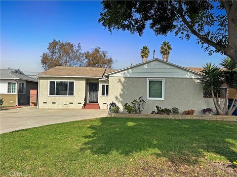 Photo of 10253 Branscomb Street, Downey, CA 90242 (MLS # DW25253040)