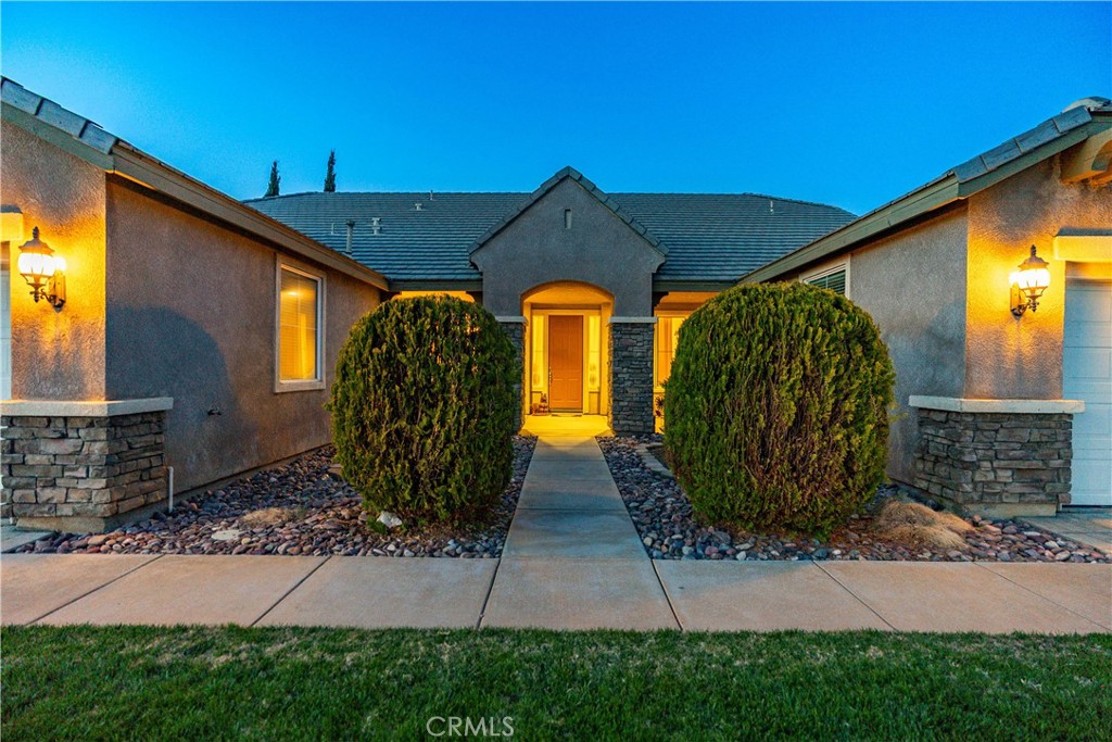 4379 Paddock Way