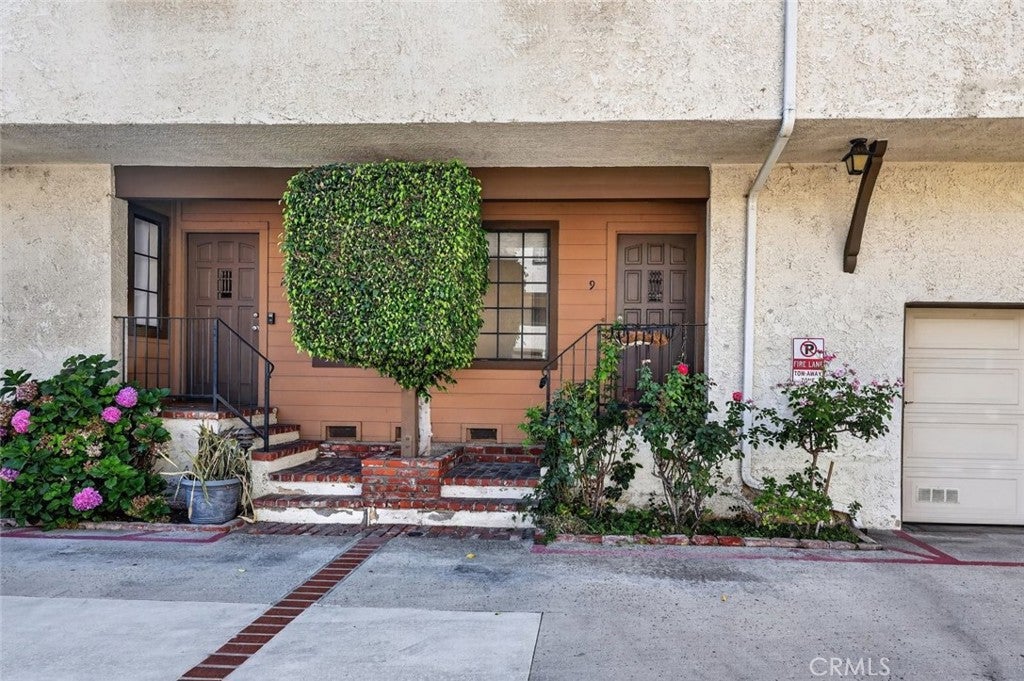 7650 Topanga Canyon Boulevard 9, Canoga Park CA 91304