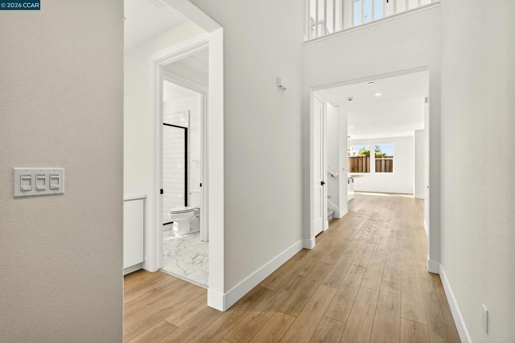 2298 Vandeleur Drive