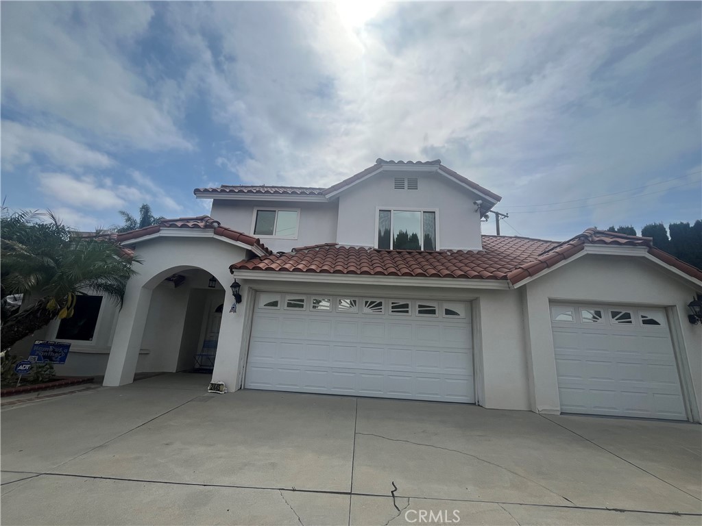 2445 N Santiago Boulevard