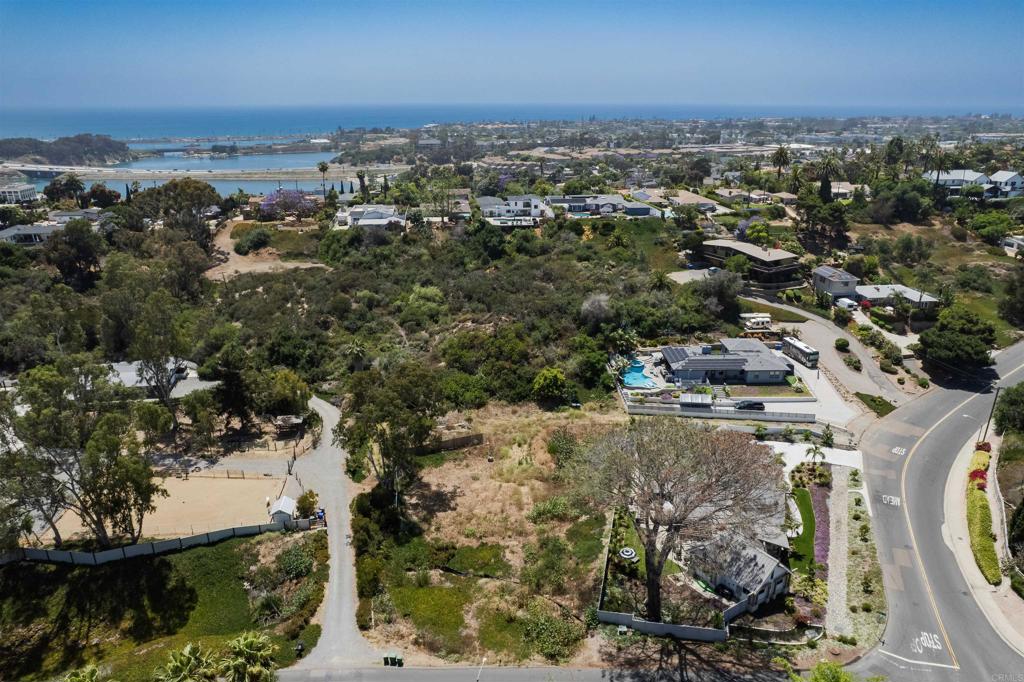 4275 Hillside Drive