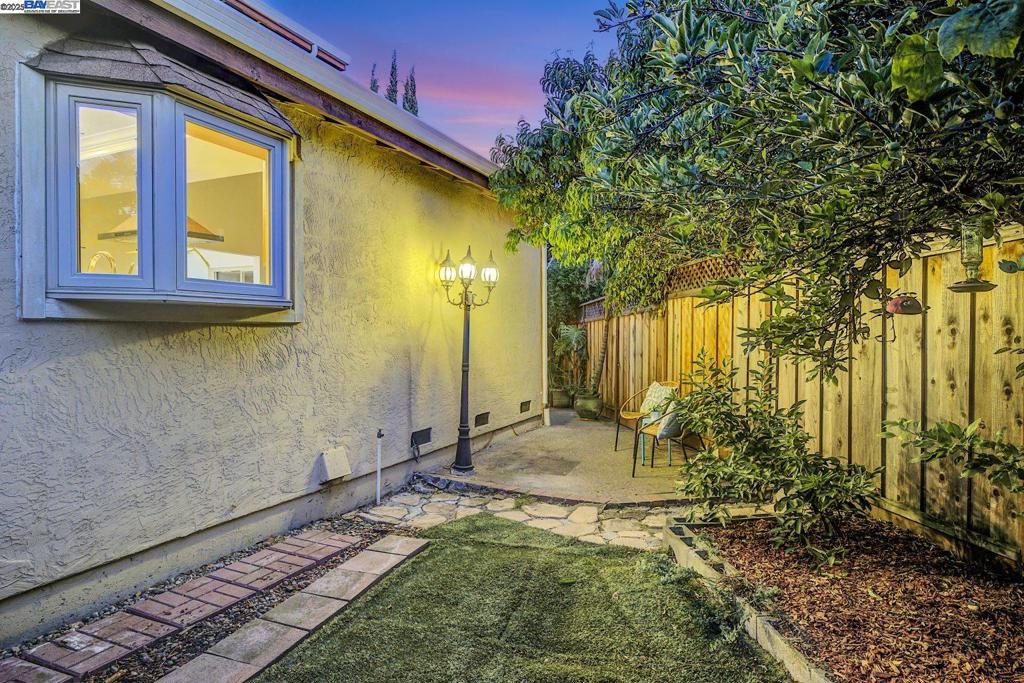 MILPITAS - Residential