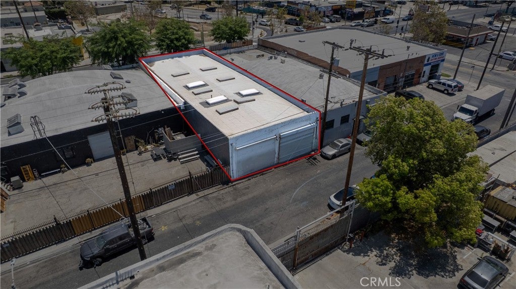 6235 S Western