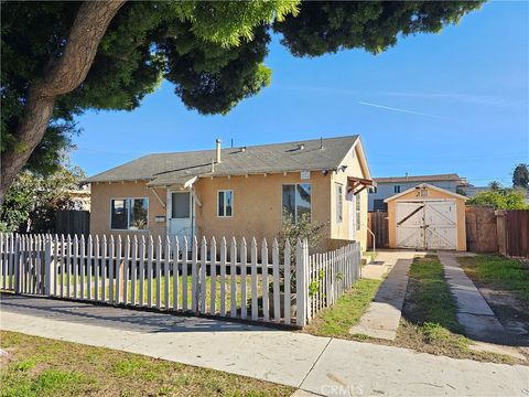 Photo of 826 S Pine, Santa Maria, CA 93458 (MLS # PI26000718)