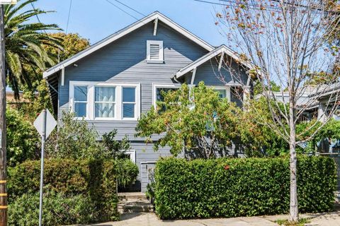 Photo of 666 46th St St, Oakland, CA 94609 (MLS # 41132794)