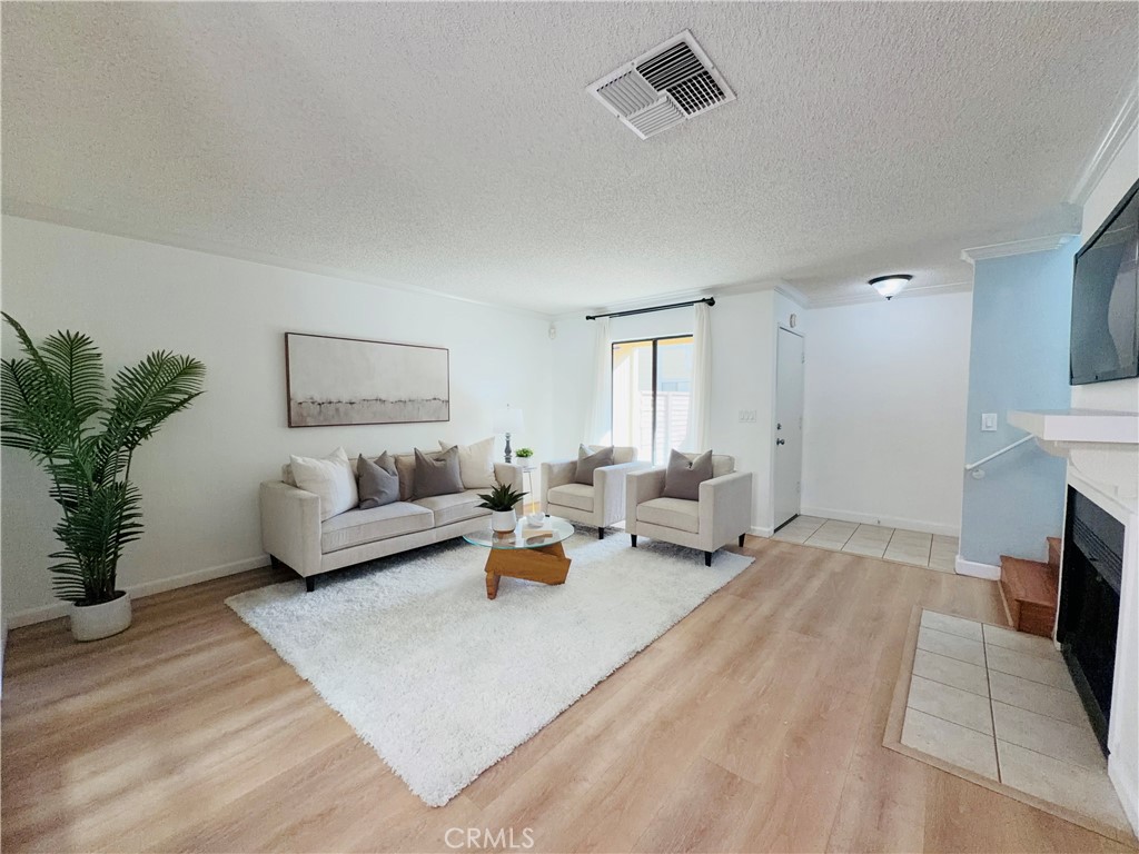 1044 Kent Drive