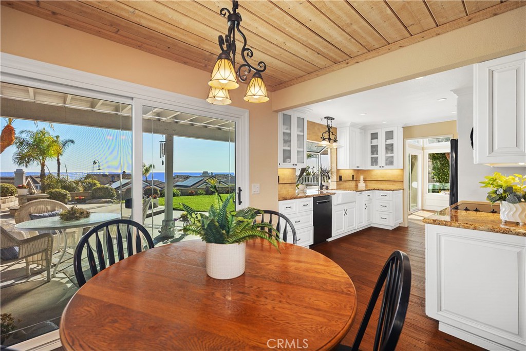 2107 Camino Laurel