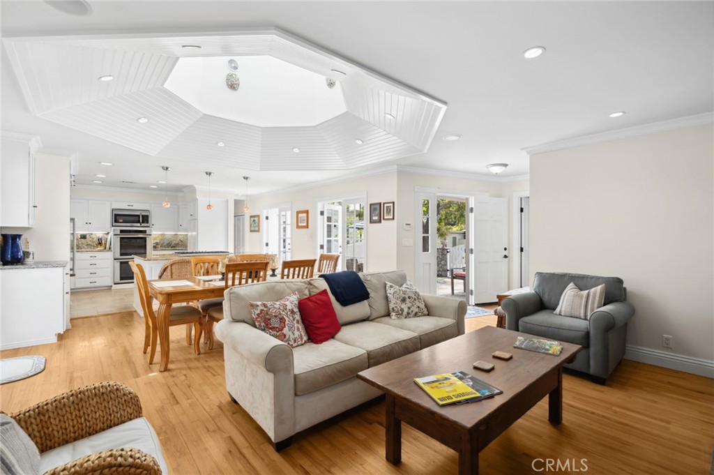 400 Aliso Avenue
