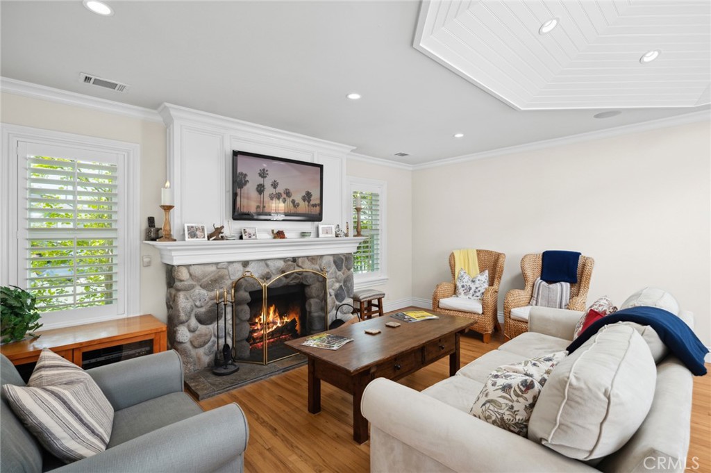 400 Aliso Avenue