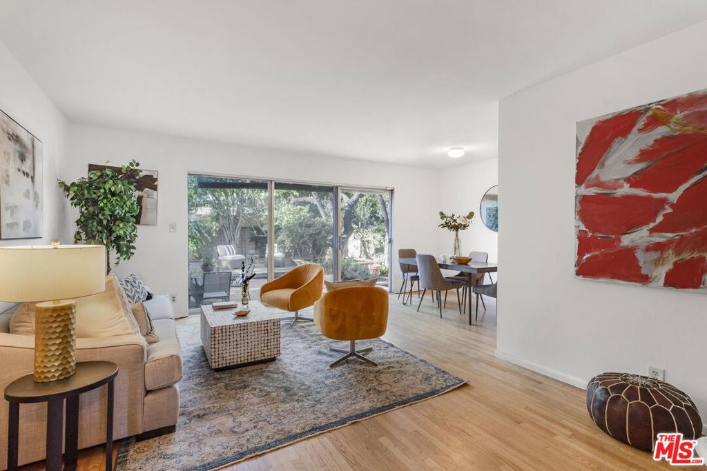 3173 S Bentley Avenue