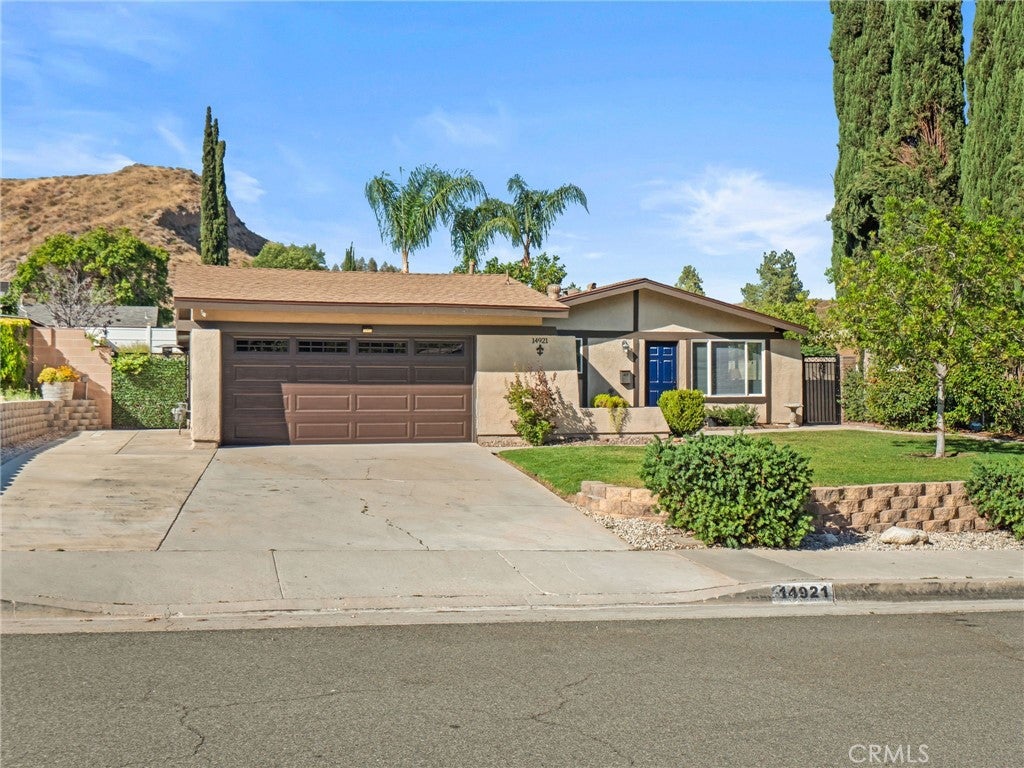 14921 Daffodil Avenue