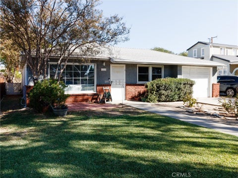 Photo of 1227 Grove PL, Fullerton, CA 92831 (MLS # PW26208363)