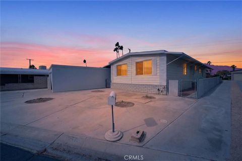 Photo of 33183 Laura Dr, Thousand Palms, CA 92276 (MLS # SW26075742)
