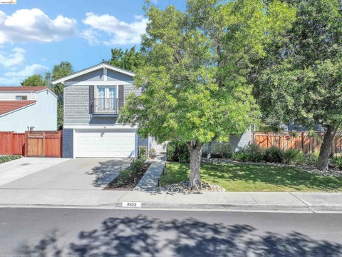 Photo of 2622 Breton Pl, Walnut Creek, CA 94598 (MLS # 41140494)