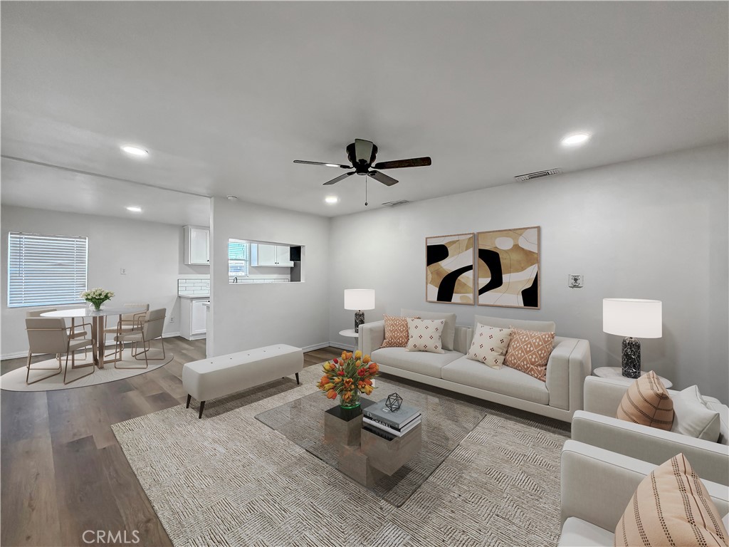 184 N Acacia