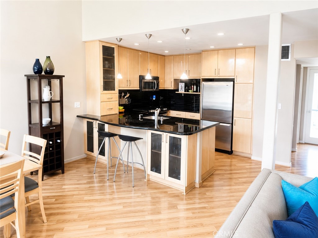 1404 N Tustin U4