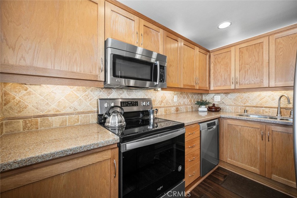 525 E Seaside Way 409