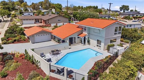 Photo of 5123 Willow Wood Rd, Rolling Hills Estates, CA 90274 (MLS # PV26081419)