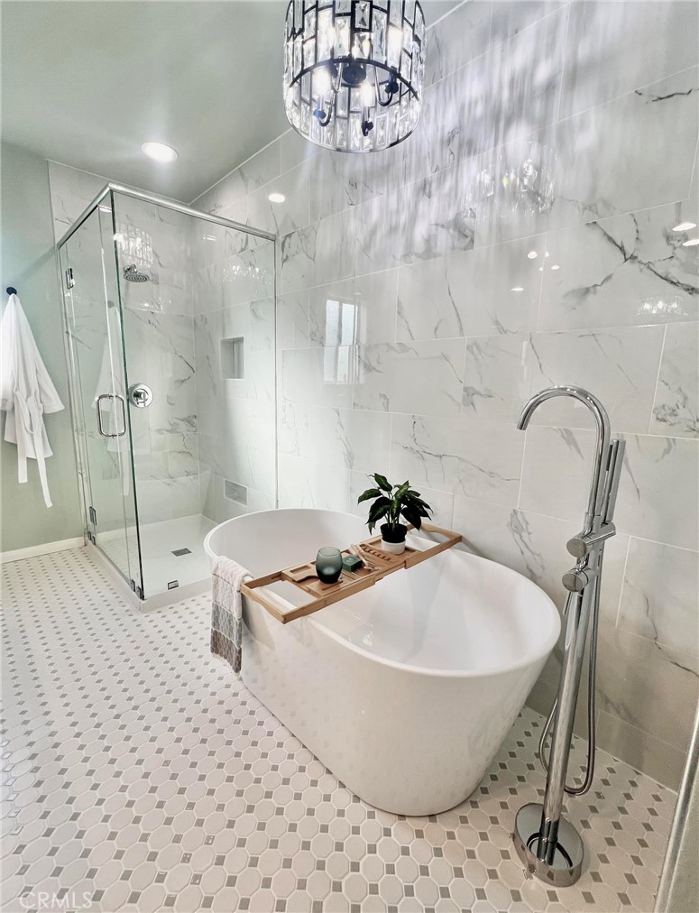 520 W 37th Street