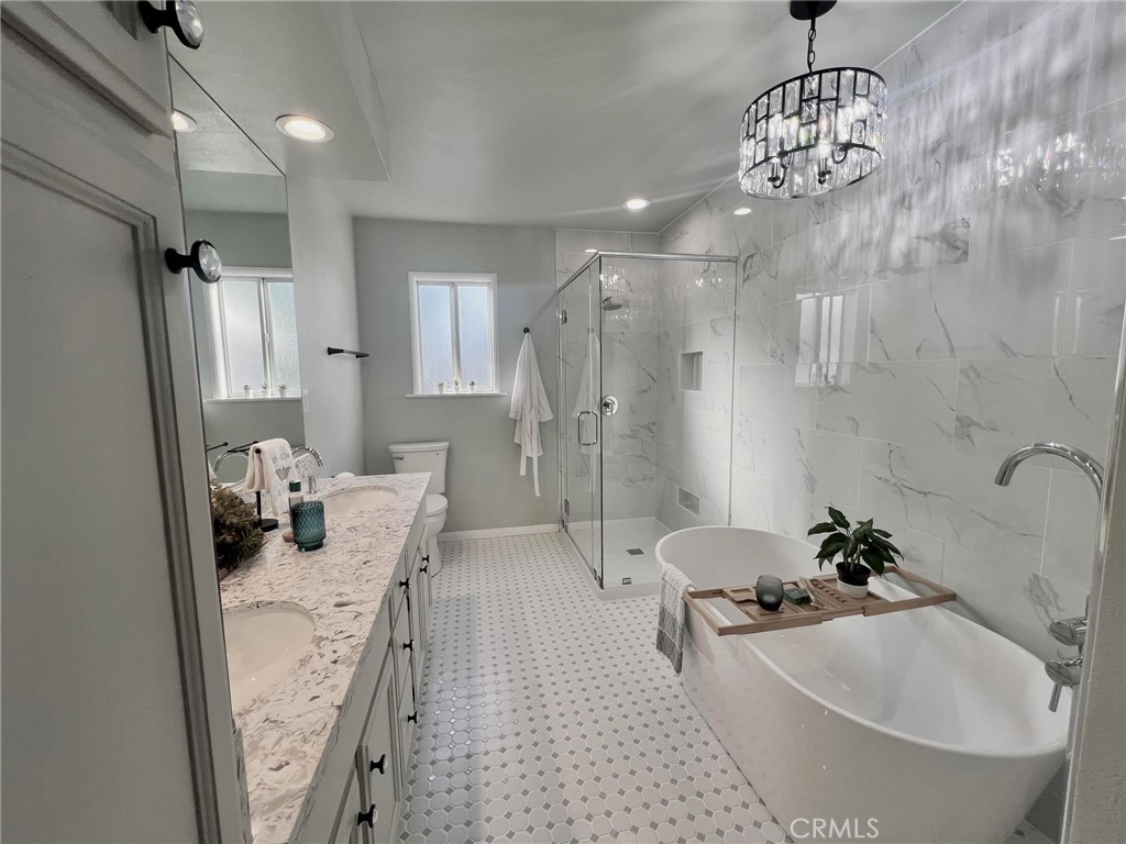 520 W 37th Street
