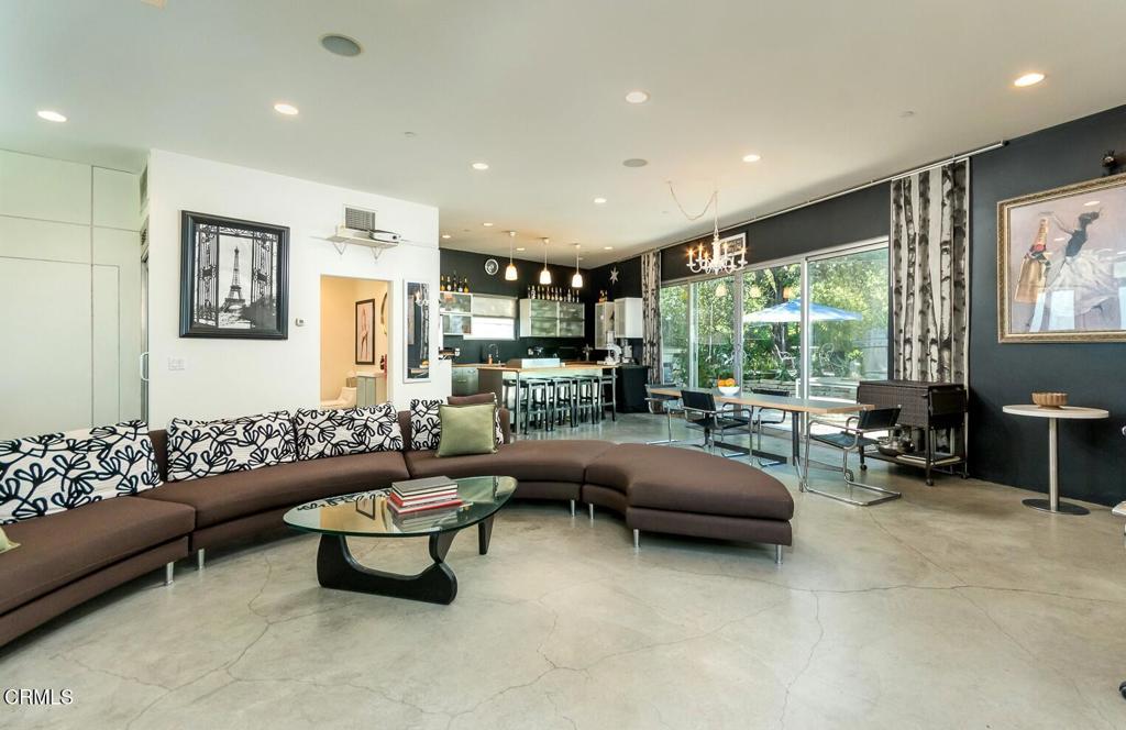 5431 N Townsend Avenue