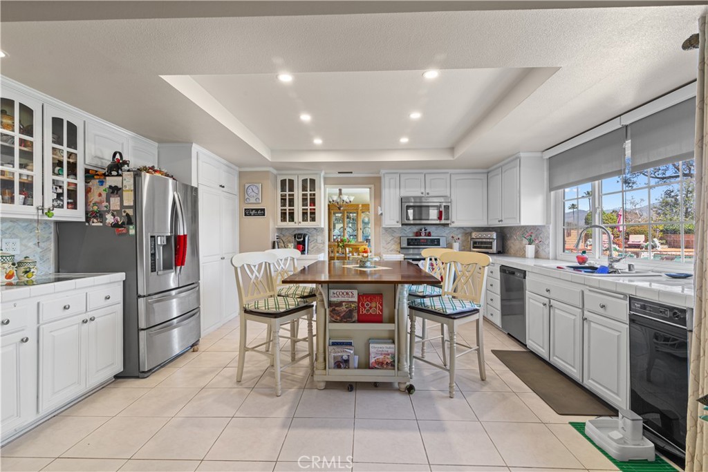 24122 La Pala Lane