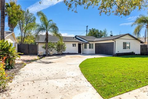 Photo of 1420 Felicita Court, Upland, CA 91786 (MLS # TR26045136)