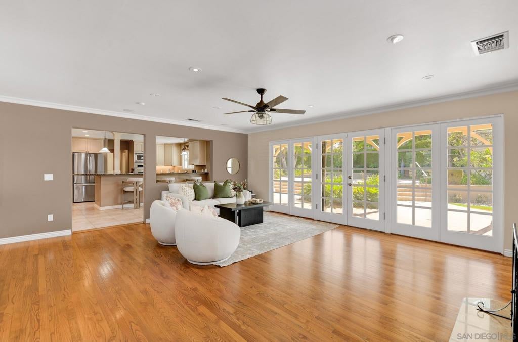 4720 Caroline Dr