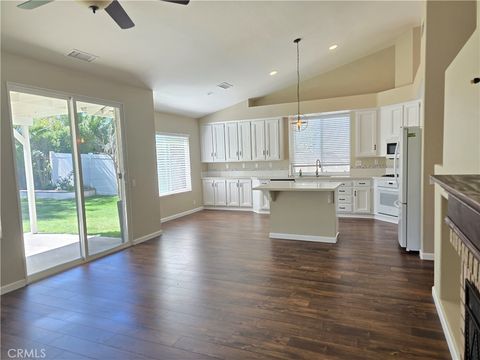 Photo of 32355 Corte Zamora, Temecula, CA 92592 (MLS # SW26047238)