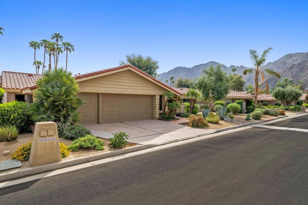 Indian Wells C.C. - Residential Lease
