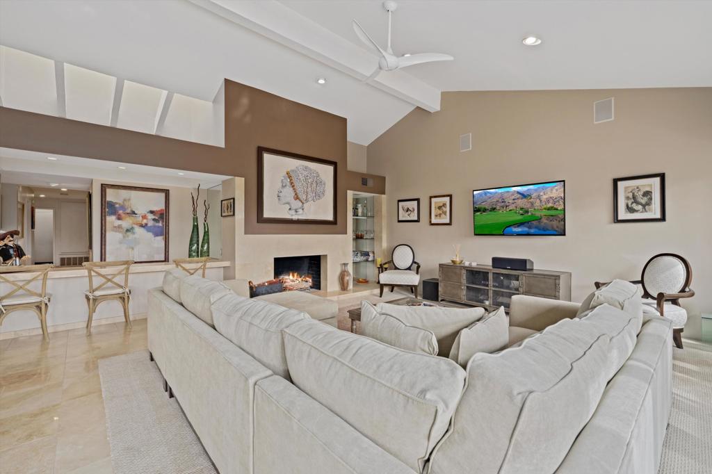 Indian Wells C.C. - Residential Lease