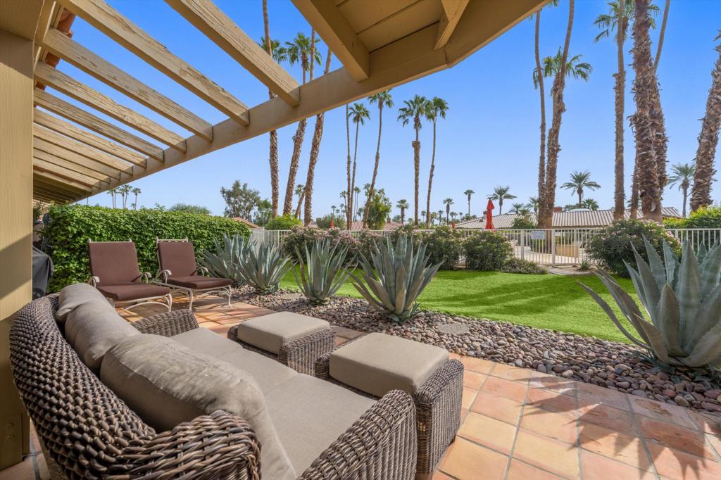 Indian Wells C.C. - Residential Lease